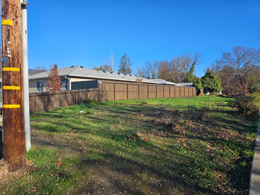 0 SE 8th St, Grants Pass, OR 97526 - photo 1