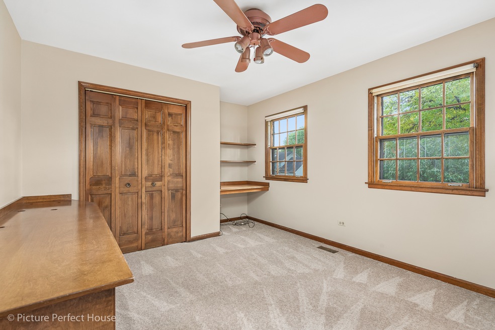 876 Buttonwood Cir, Naperville, IL 60540 - photo 1