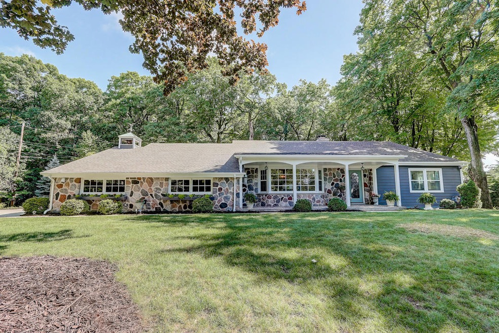 E Badger Ln MLS-41