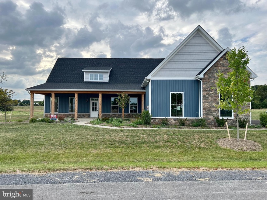 239 Glenaire Rd, Bunker Hill, WV 25413 - photo 1