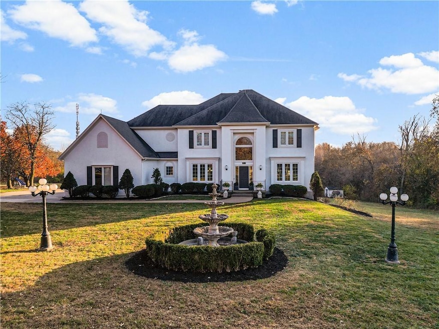 Coming Soon $1,095,000 • Co-Listing Agent