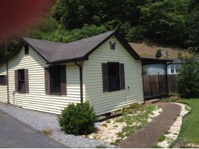 254 Weaver Hollow Rd, Johnson City, TN 37601 - photo 1