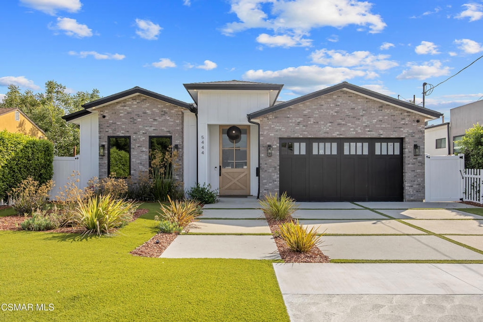 For Sale $3,195,000 • Co-Listing Agent