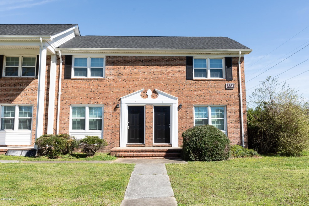 331 Richlands Ave unit 5, Jacksonville, NC 28540 - photo 1
