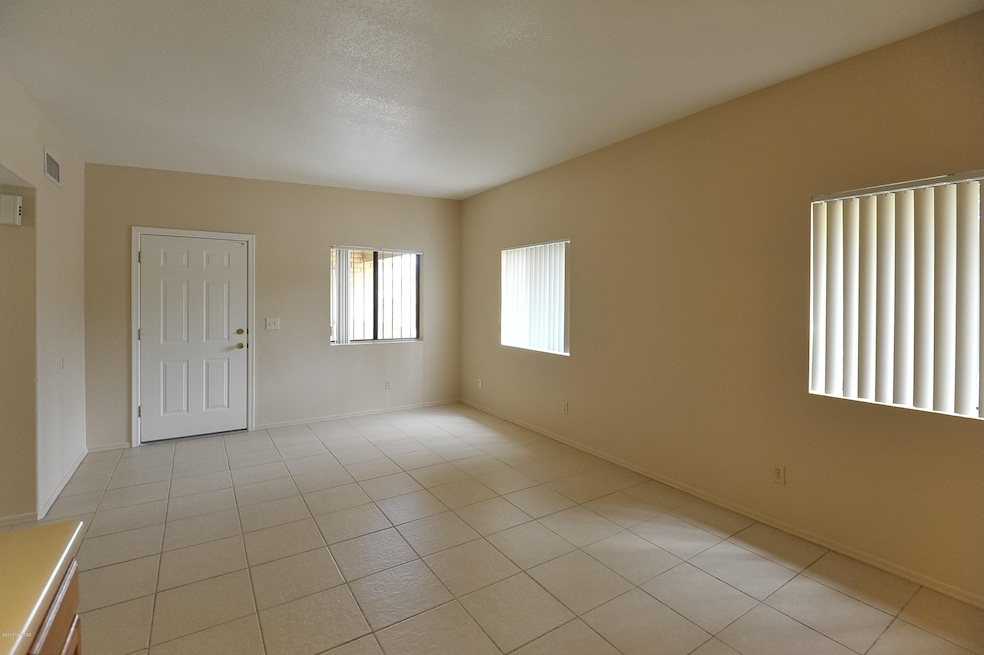 unlisted-address, Tucson, AZ 85719 - photo 1