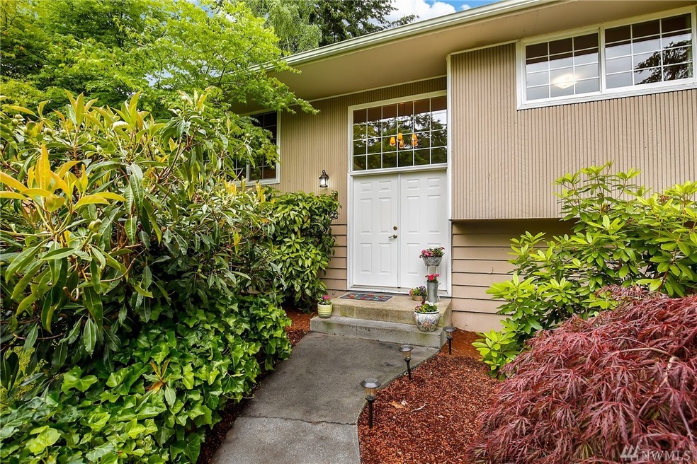 8926 225th Place SW, Edmonds, WA 98026 - photo 1