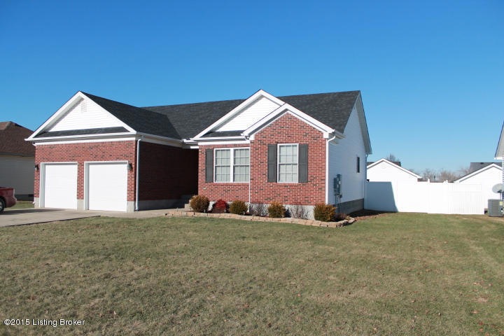 590 Helm Ln, Mount Washington, KY 40047 - photo 1