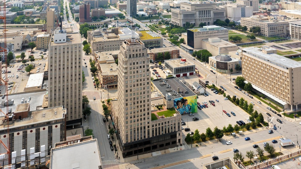 Wisconsin Towers Building