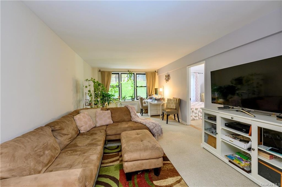 270 N Broadway unit 2E, Yonkers, NY 10701 - photo 1