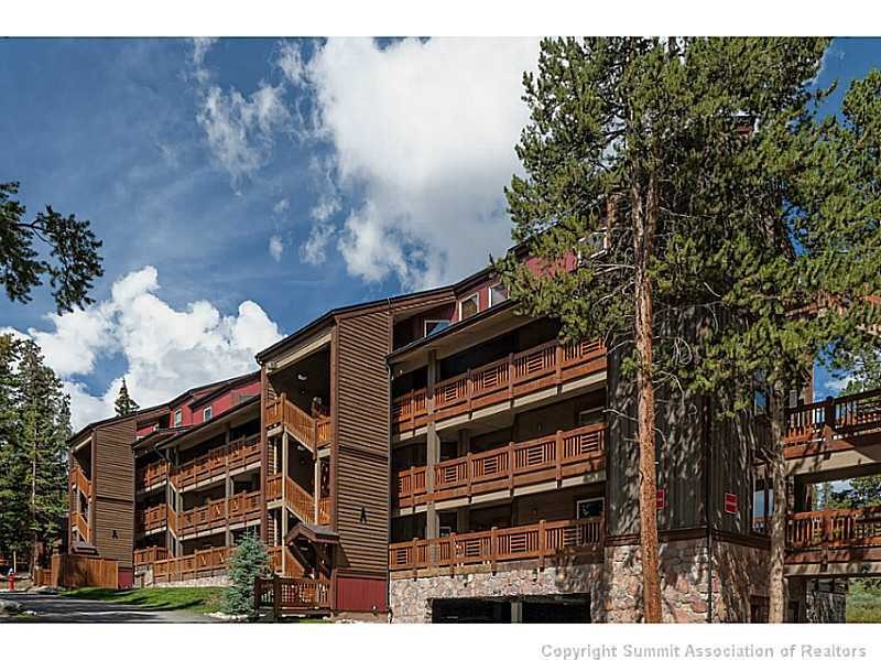 Exterior Front. Tyra Summit Condo, located directl