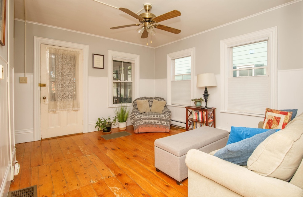 17 Crombie St, Burlington, VT 05401 - photo 1