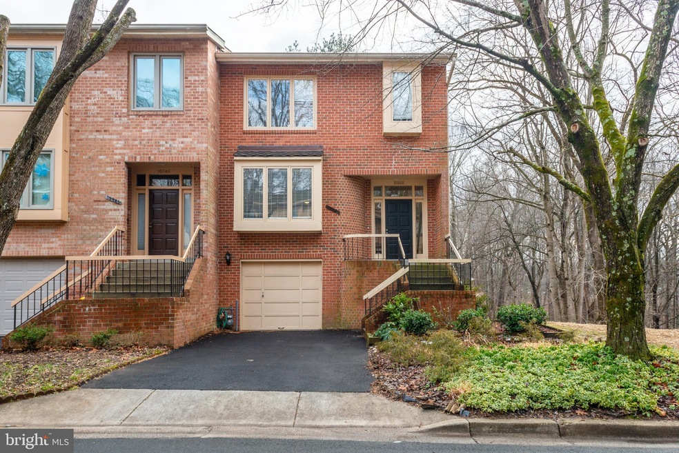 10948 Whiterim Dr, Potomac, MD 20854 - photo 1