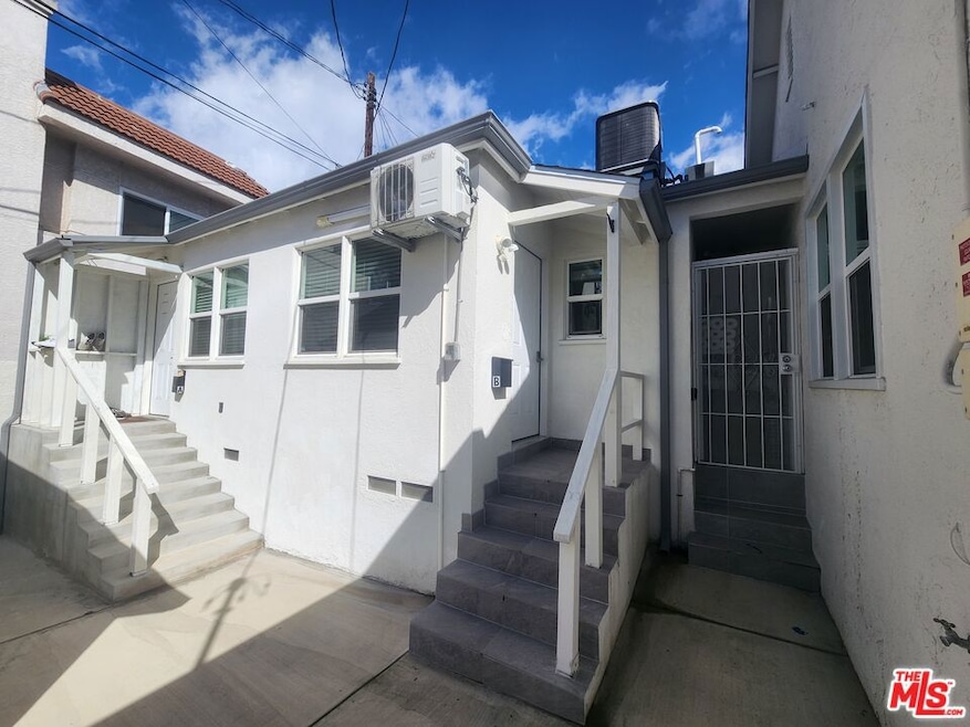 383 Harvey Dr unit A, Glendale, CA 91206 - photo 1