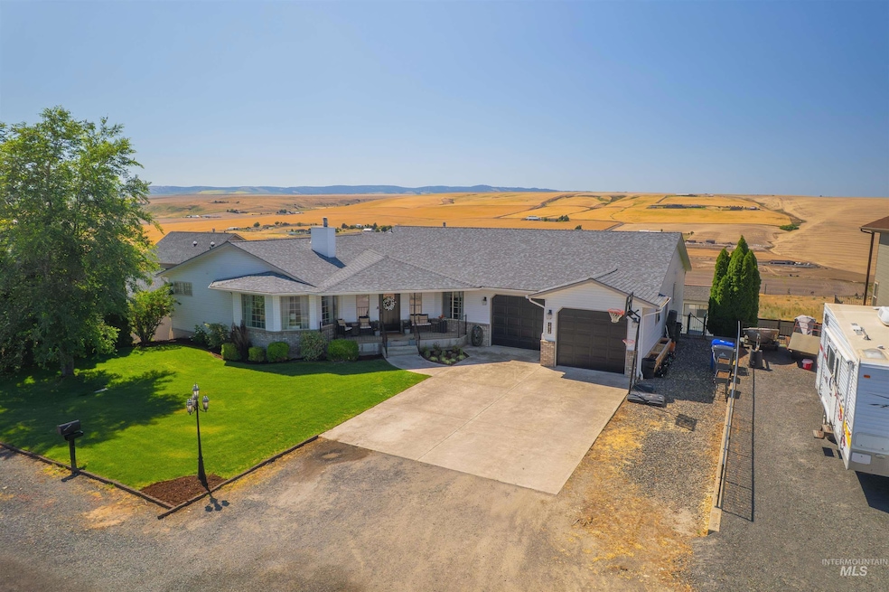 For Sale $645,000 • Co-Listing Agent