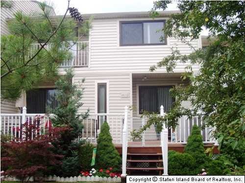 449 Willow Rd E unit 2, Staten Island, NY 10314 - photo 1