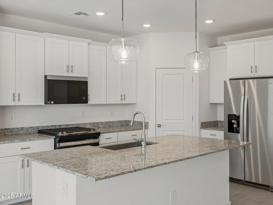 4155 W Erik Ln, San Tan Valley, AZ 85144 - photo 1