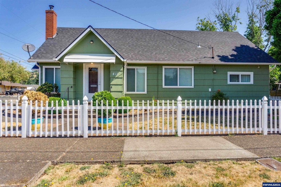 411 NE Yamhill St, Sheridan, OR 97378 - photo 1