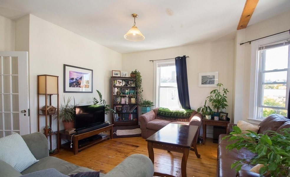 7 Roberts St unit 3, Brookline, MA 02445 - photo 1