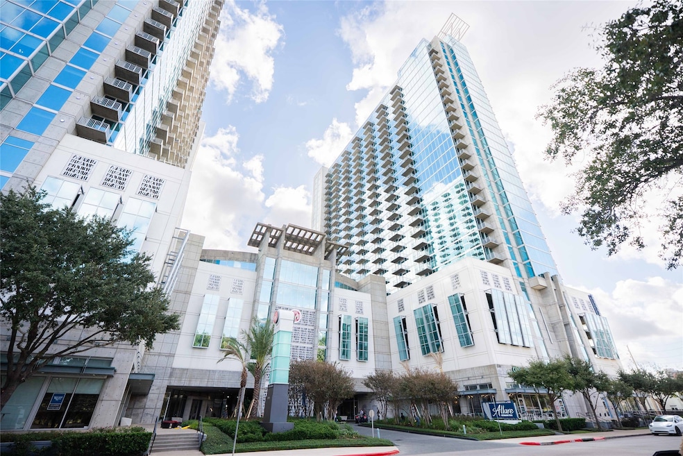 For Sale $449,999 • Co-Listing Agent