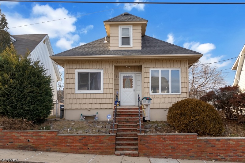 55 Washington Place, Totowa, NJ 07512 - photo 1