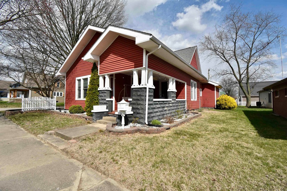 589 N Main St, Linton, IN 47441 - photo 1