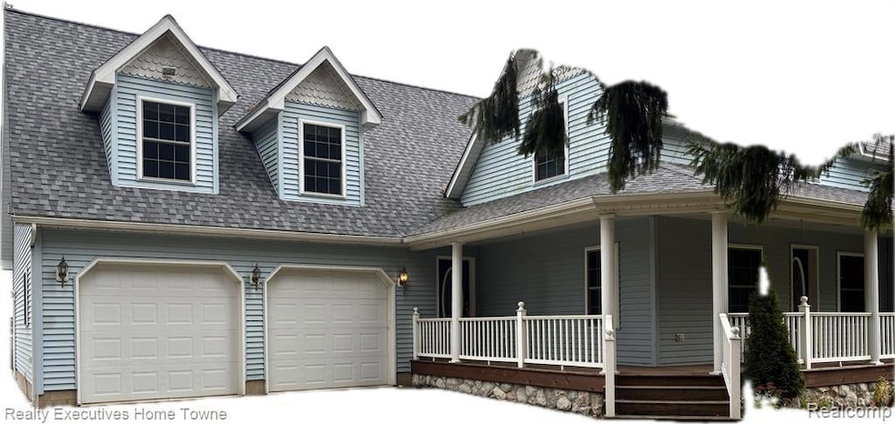 2715 Cash Rd, Applegate, MI 48401 - photo 1