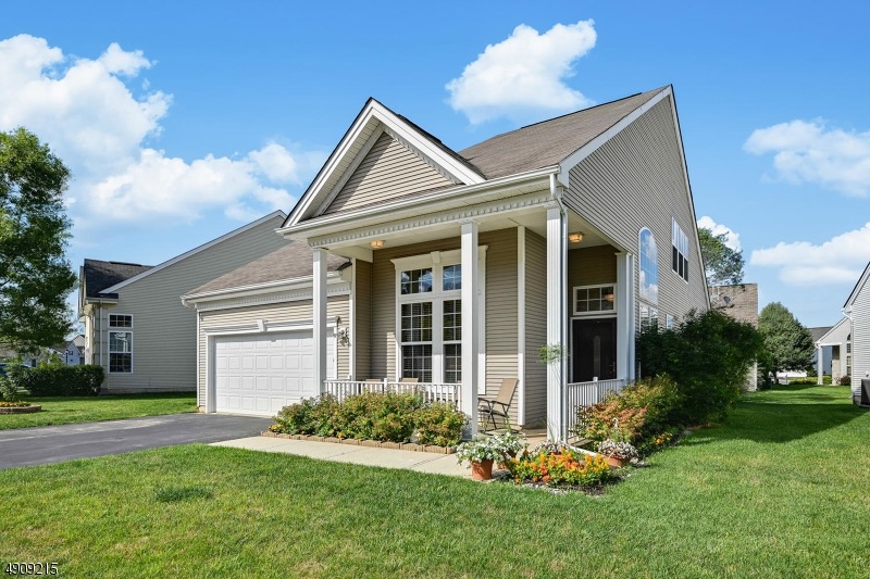 19 Stony Path Dr, Dayton, NJ 08810 - photo 1