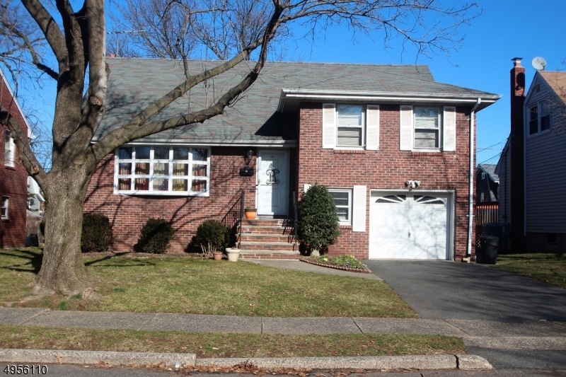 35 Este Place, Bloomfield, NJ 07003 - photo 1