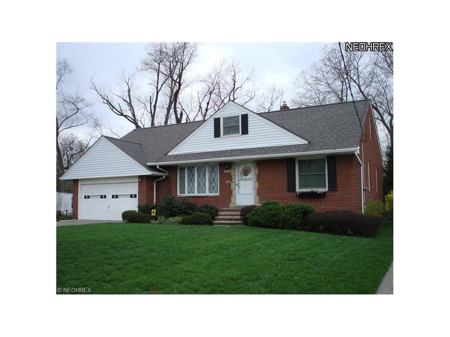 Welcome home to 1802 E. 227th!!