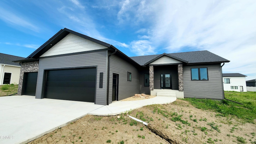Pending $525,000 • Co-Listing Agent