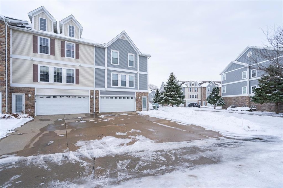 8302 Westown Pkwy unit 10008, West Des Moines, IA 50266 - photo 1