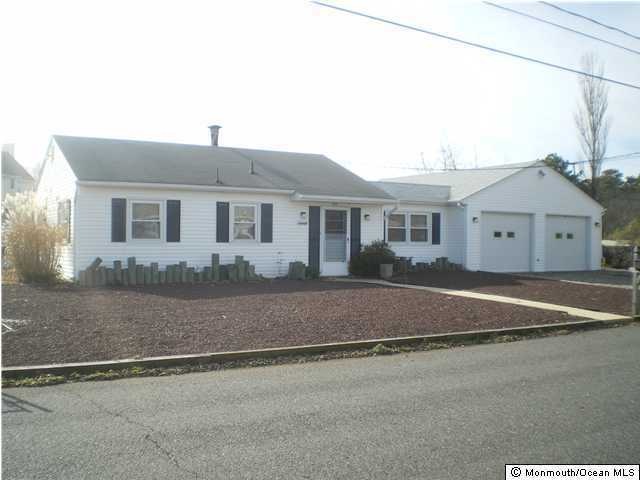 206 Redwood Dr, Bayville, NJ 08721 - photo 1