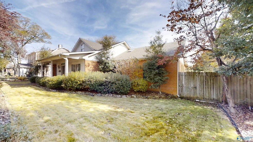 1019 Gunter Ave, Guntersville, AL 35976