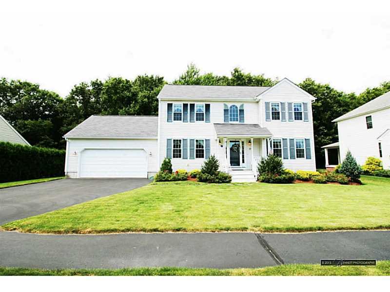 83 Scituate Farms Dr, Cranston, RI 02921 - photo 1