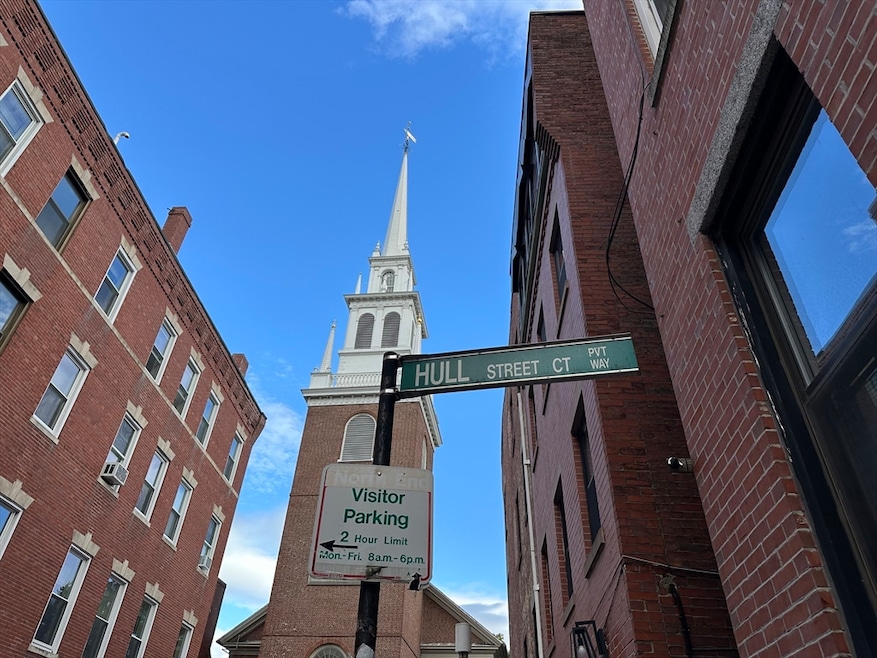 1 Hull Street Ct unit 4, Boston, MA 02113 - photo 1