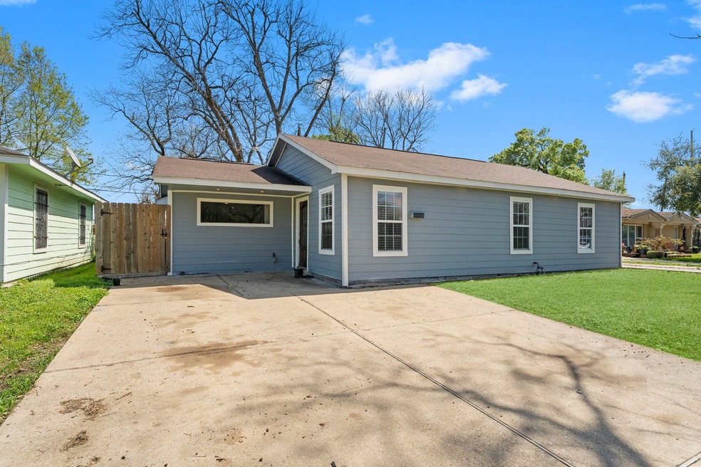 3607 Pecan St, Houston, TX 77087 - photo 1