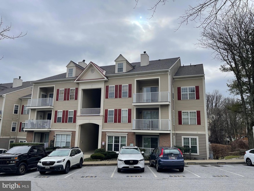 2205 Falls Gable Ln unit O, Baltimore, MD 21209 - photo 1