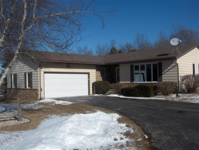 494 Windmill Rd, Brooklyn, WI 53521 - photo 1