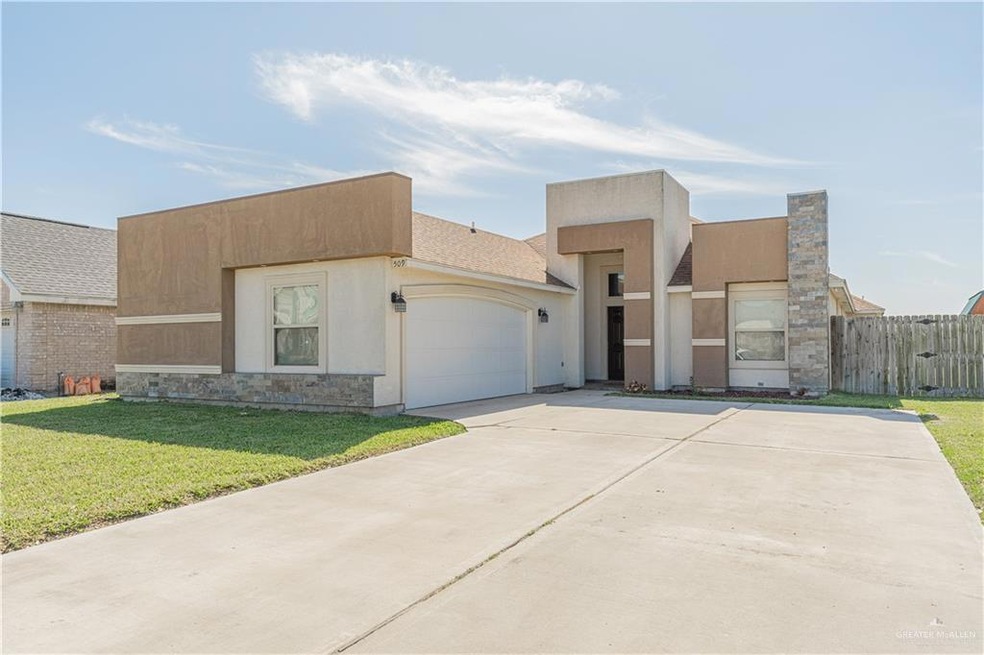 509 Elena Ln, Alamo, TX 78516 - photo 1