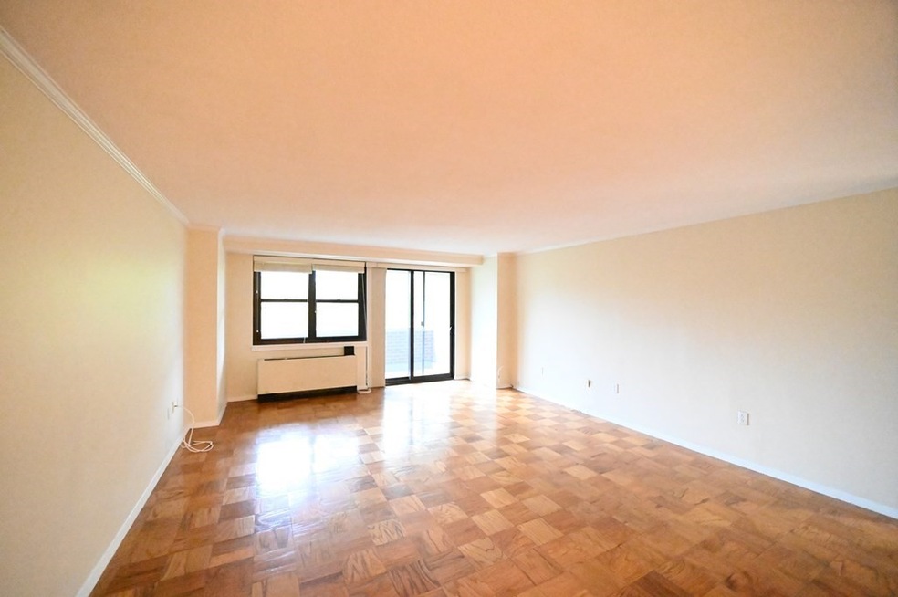 9 Hawthorne Place unit 6M, Boston, MA 02114 - photo 1
