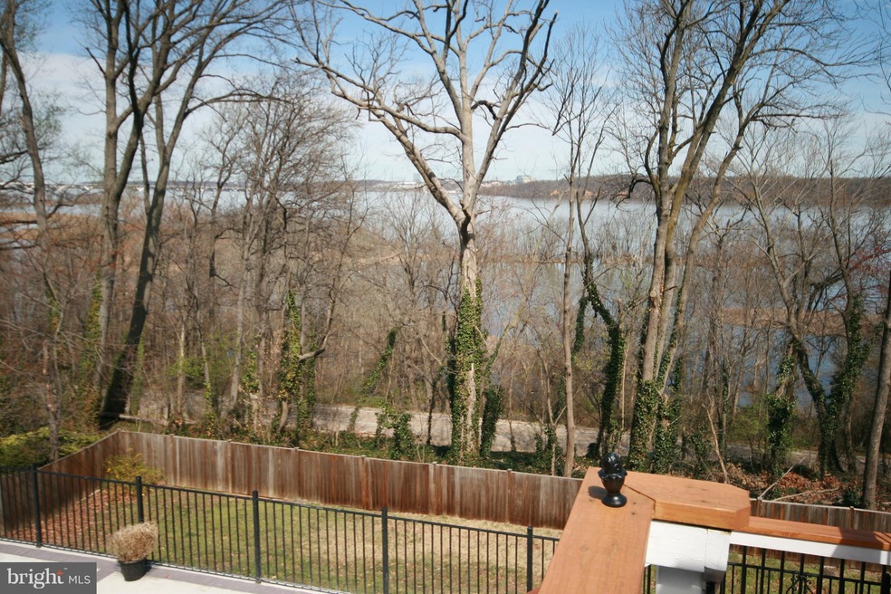 7205 Park Terrace Dr, Alexandria, VA 22307 - photo 1