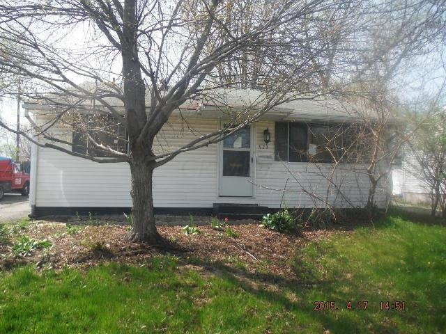 923 Wedgewood Dr, Columbus, OH 43228 - photo 1