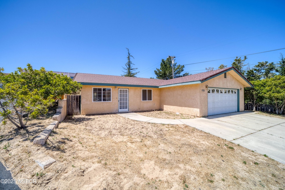 504 Robert Ct-1