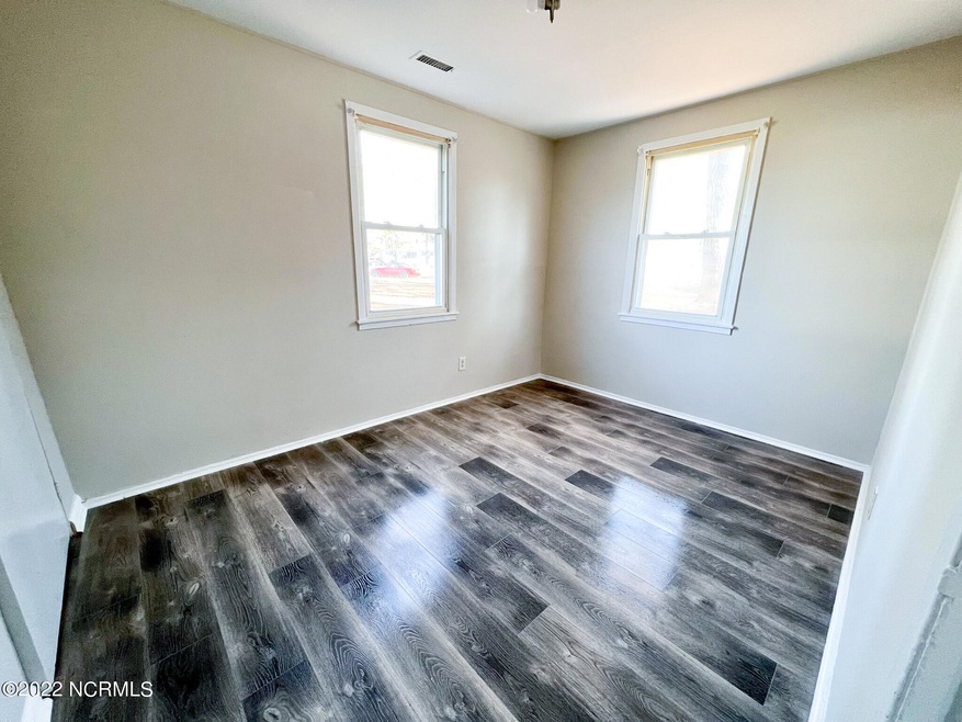 538 Williams St, Jacksonville, NC 28540 - photo 1