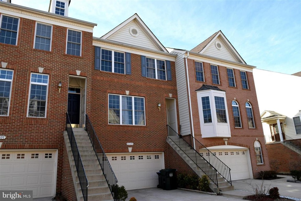 42695 Sandman Terrace, Chantilly, VA 20152 - photo 1