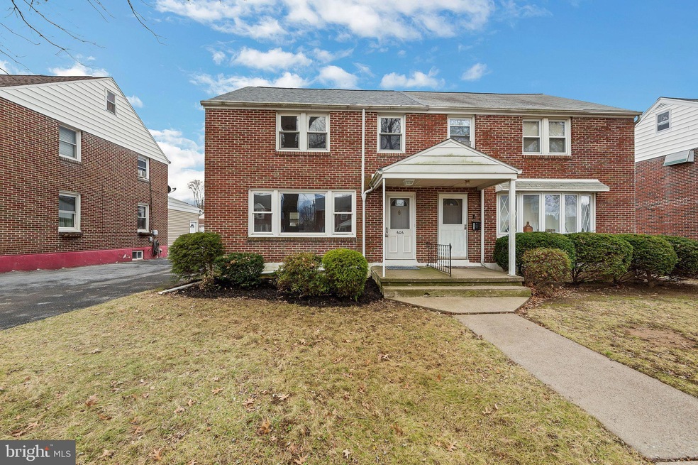 606 Emerson Ave, Reading, PA 19605 - photo 1