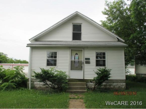 520 N Gilbert St, Ada, OH 45810 - photo 1