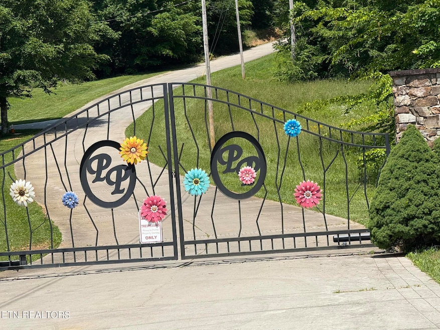 Gate