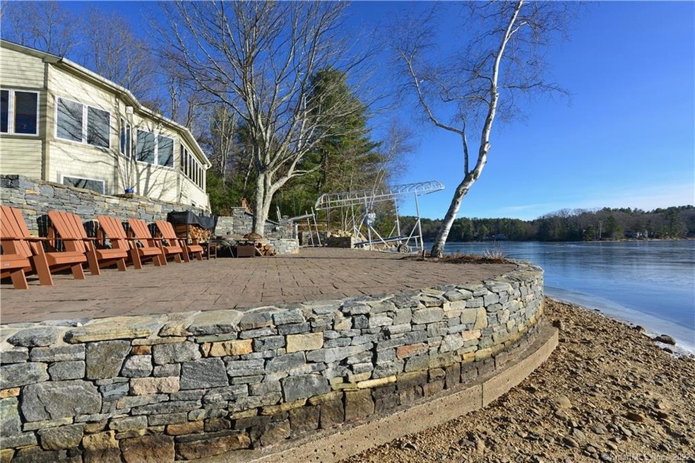 64 Lake View Dr, Woodstock, CT 06281 - photo 1