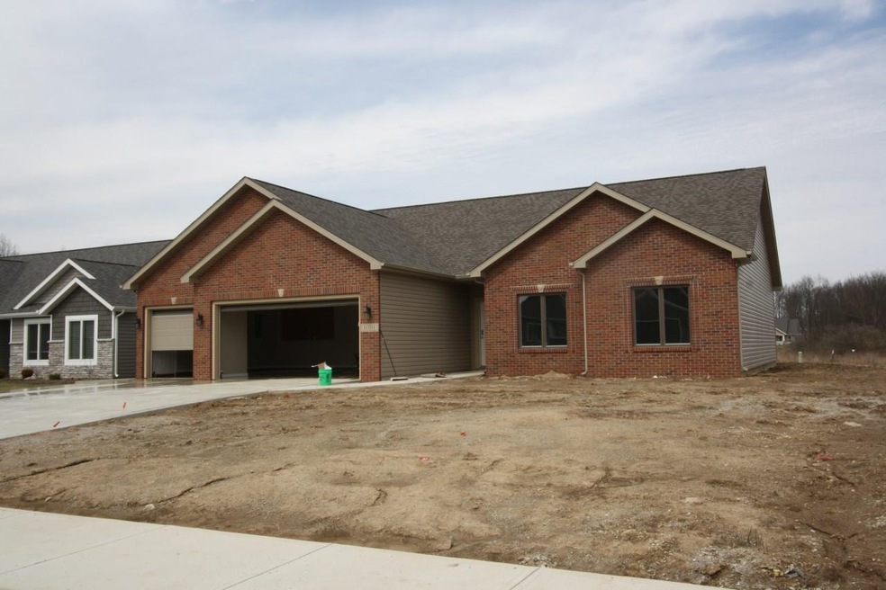 10111 Chapmans Cove, Fort Wayne, IN 46835 - photo 1